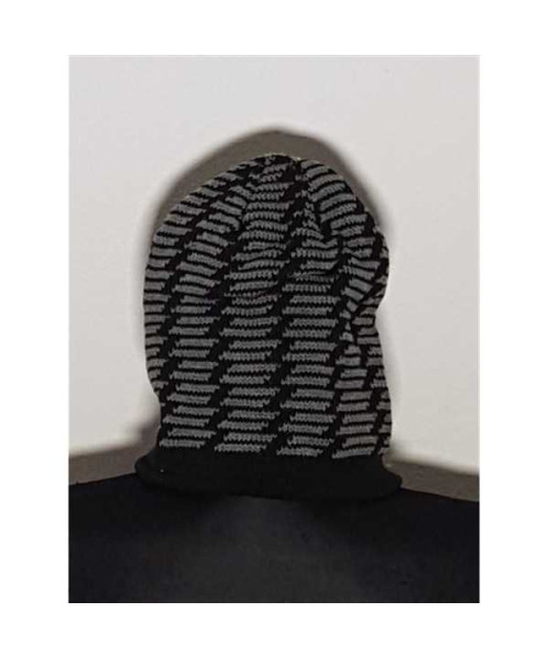 Caciula dama in doua culori