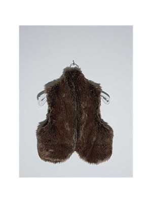 Vesta dama pufoasa din blanita artificiala Stradivarius