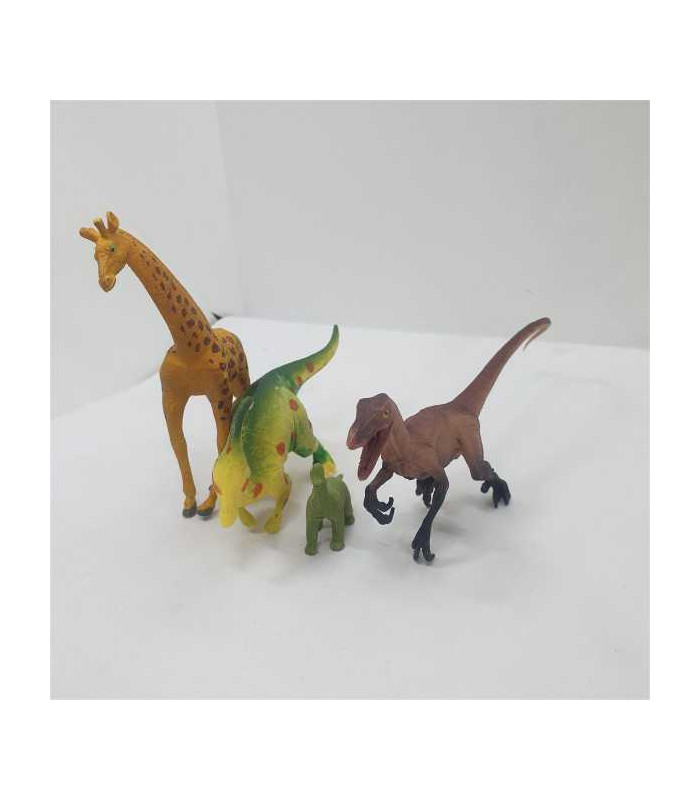 Set 4 figurine din plastic diverse modele