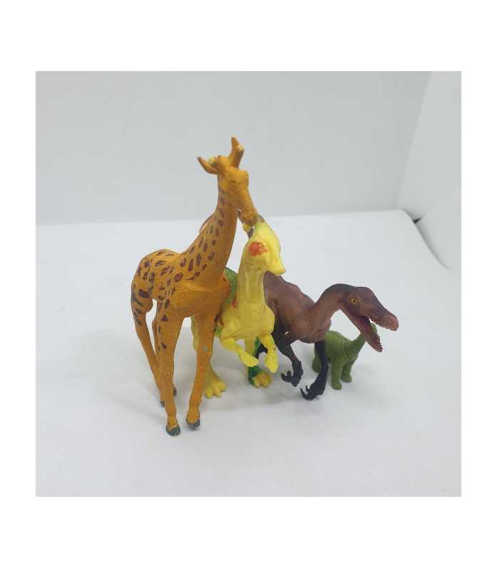 Set 4 figurine din plastic diverse modele