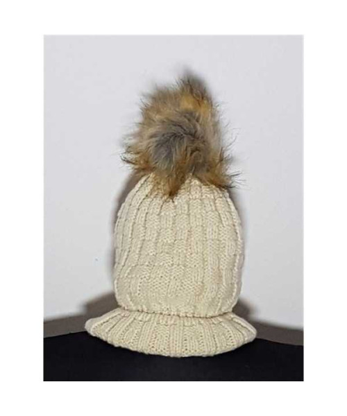 Caciula de iarna tricotata cu ciucure pufos JANINA