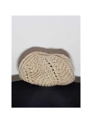 Bereta tricotata model cu gaurele C&A