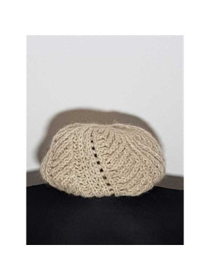 Bereta tricotata model cu gaurele C&A 2