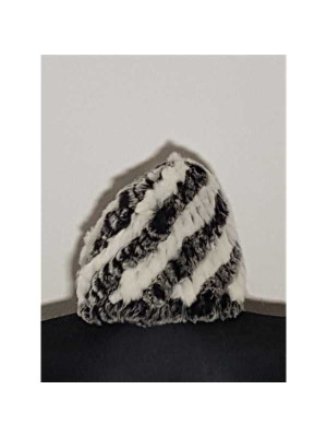 Caciula dama din blanita sintetica