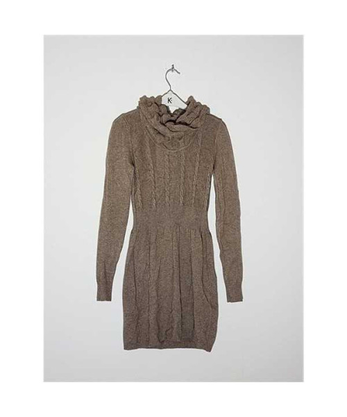 Rochita dama tricotata model cu guler rasucit Wellspring