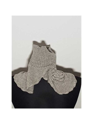 Guler tricotat pentru copii model cu floricica H&M