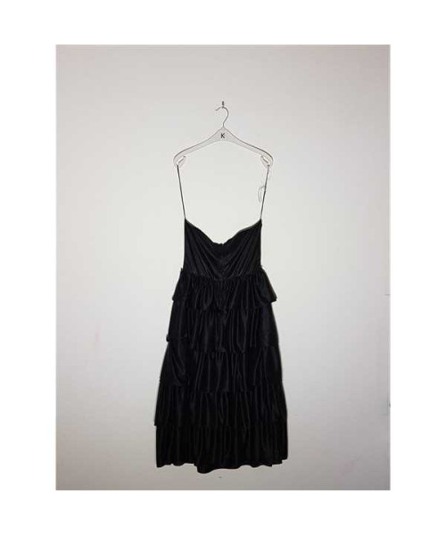 Rochita dama fara maneci model cu volane