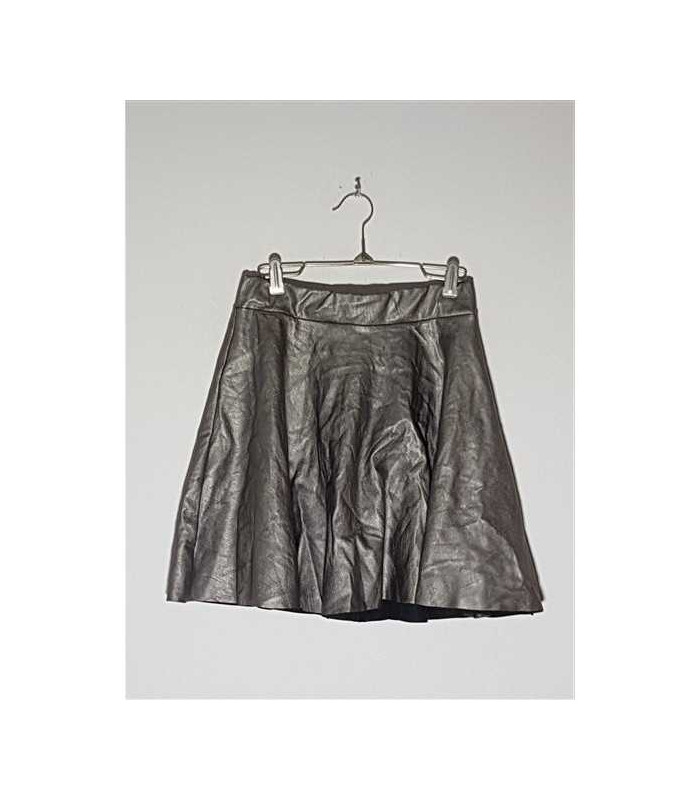 Fustita dama clos model cu aspect lucios