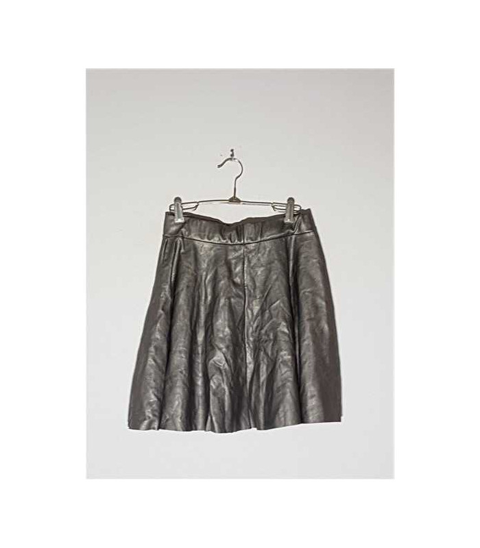 Fustita dama clos model cu aspect lucios