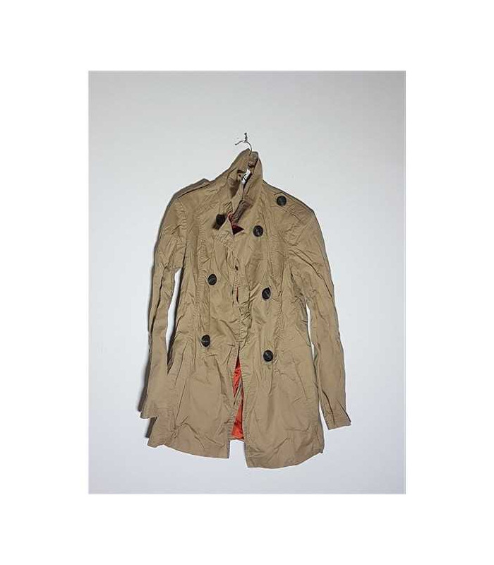 Jacheta dama pentru primavara Stradivarius