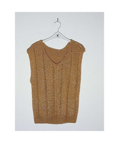 Vesta dama tricotata model cu gaurele