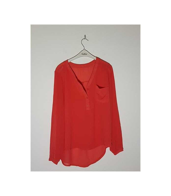 Bluzita dama deosebita cu nasturei la piept