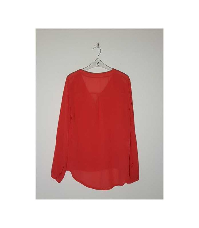 Bluzita dama deosebita cu nasturei la piept