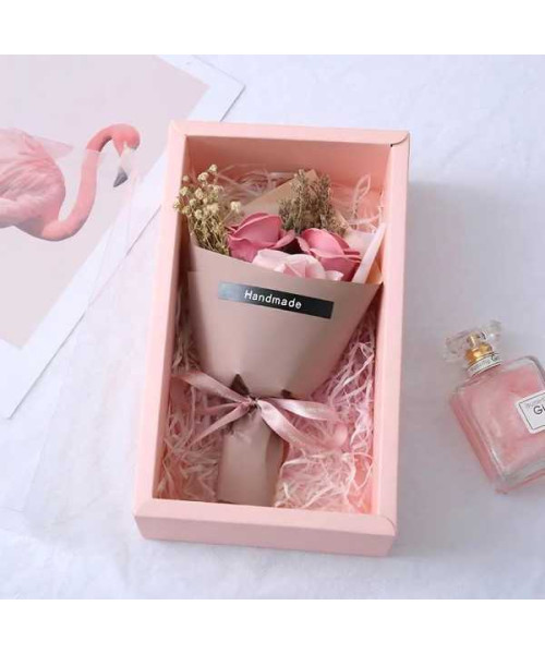 Cutiuta cu buchetel de trandafiri roz din sapun pentru Valentines Day sau 8 Martie