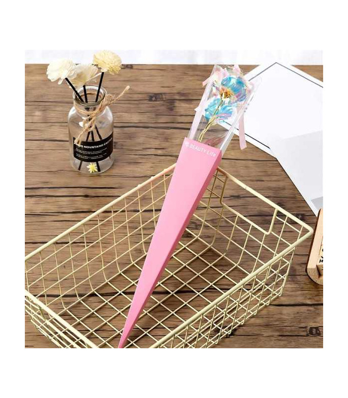 Cutiuta roz deschis cu luminite si trandafir pentru Valentines Day si 8 Martie