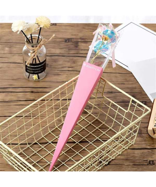 Cutiuta roz deschis cu luminite si trandafir pentru Valentines Day si 8 Martie
