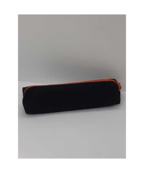 Penar cu un fermoar culoare negru