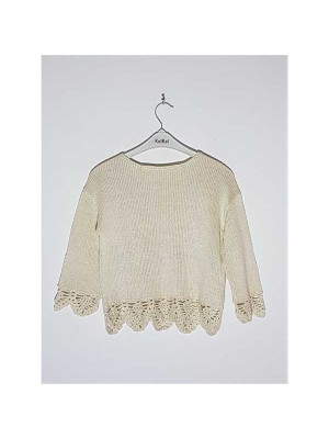 Pulover tricotat cu model dantelat