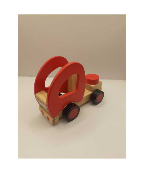 Masinuta din lemn pentru copii