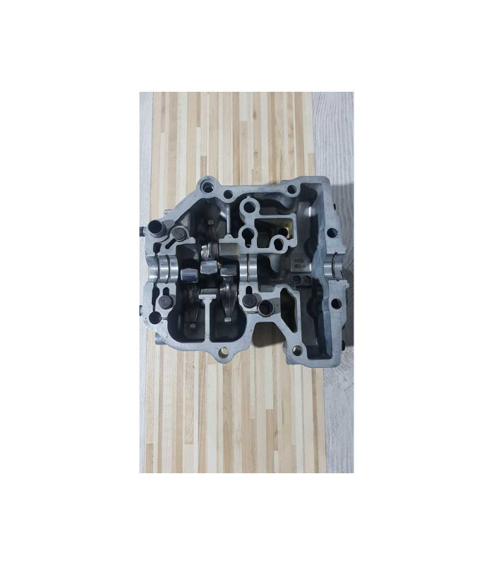 Capac Chiuloasa Fata Cu Tacheti Honda Shadow 1100 C2 SC 43E 2004