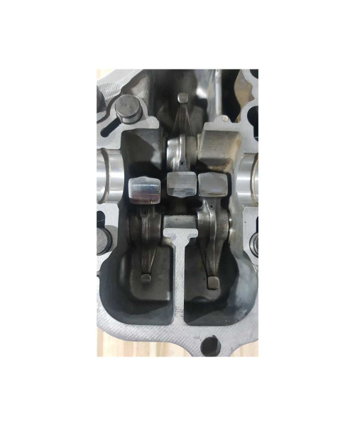 Capac Chiuloasa Fata Cu Tacheti Honda Shadow 1100 C2 SC 43E 2004