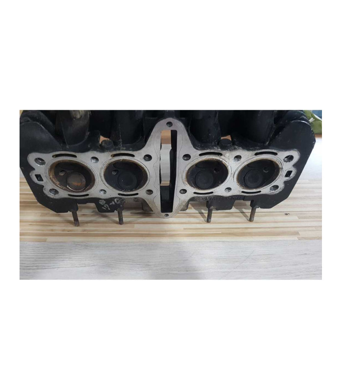 Chiuloasa Kawasaki ZR 750S 2001