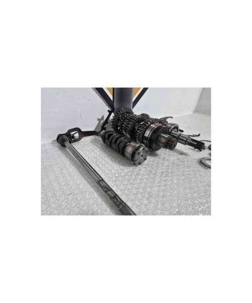 Cutie Viteze Suzuki GS 500F 2006