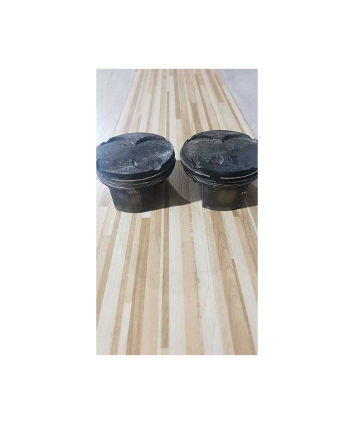 Piston Suzuki GSXR 750 SRAD 1999