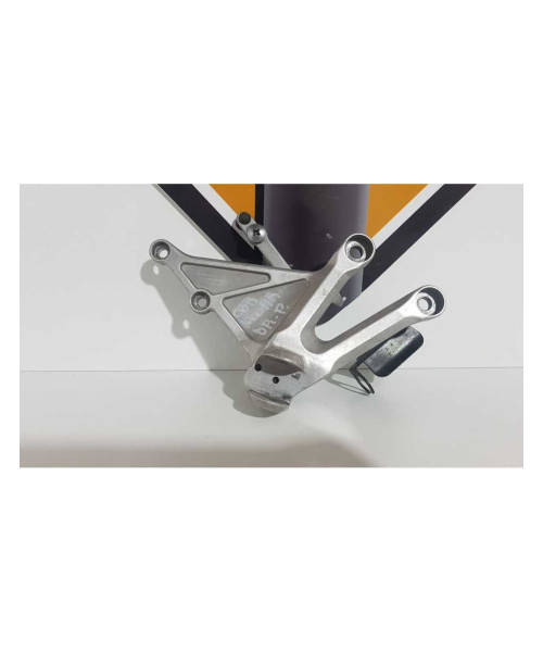 Suport Scarita Dreapta Pilot Honda CBR 1000rr 2005