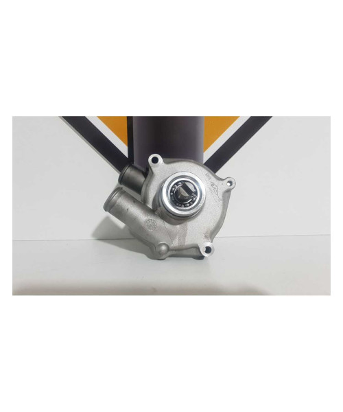 Pompa Apa Yamaha XJ 6N ABS 2009