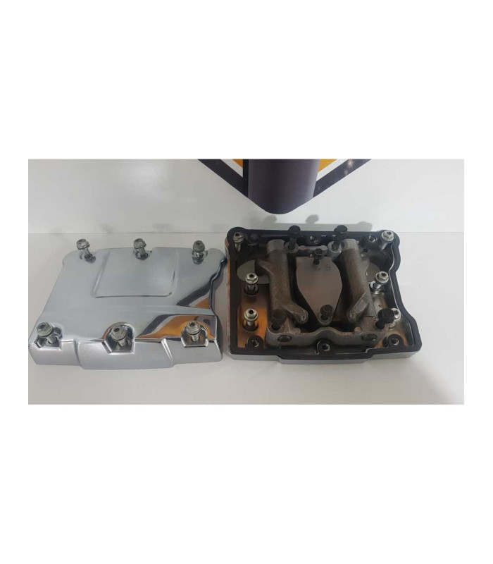 Capac Chiulasa Spate Cu Tacheti Harley Davidson Fat Boy FLSTF 2003