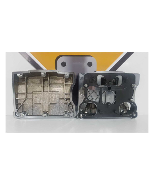 Capac Chiulasa Spate Cu Tacheti Harley Davidson Fat Boy FLSTF 2003
