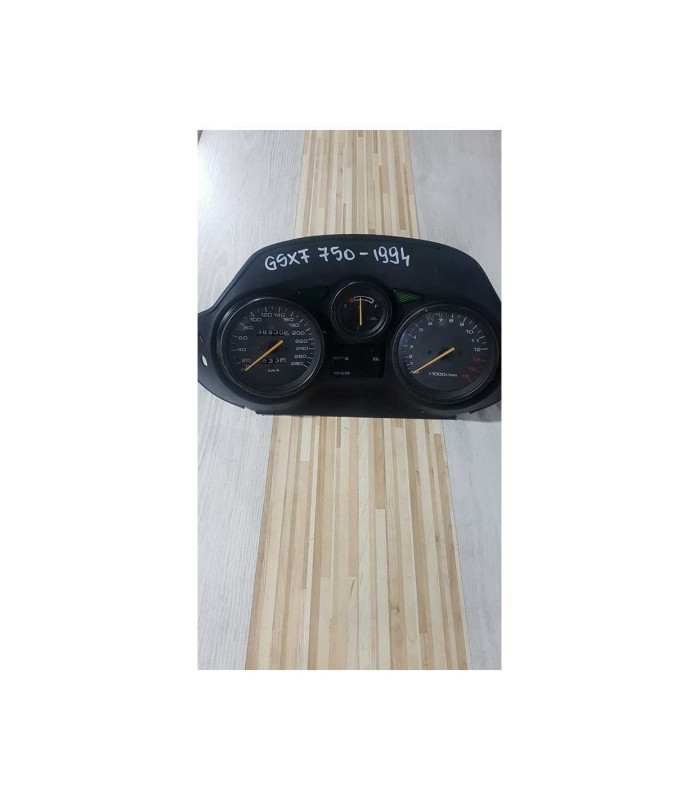 Bord Suzuki GSXF 750 KATANA 1994