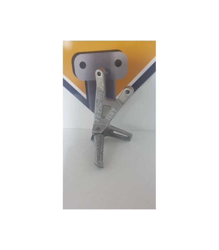 Ansamblu Scarita Stanga Pasager Yamaha FZ 750 GENESIS 1992