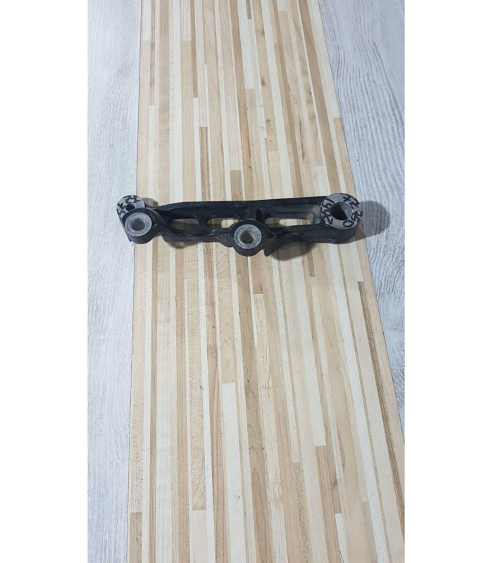 Suport Etrier Frana Spate Yamaha FZ 750 GENESIS 1992