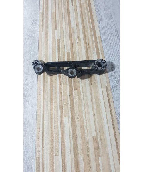 Suport Etrier Frana Spate Yamaha FZ 750 GENESIS 1992