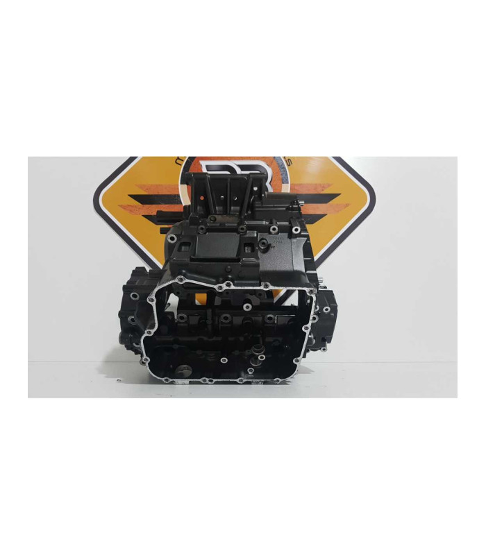 Cartere Motor Yamaha YZF R1 RN 22 BIG BANG 2010