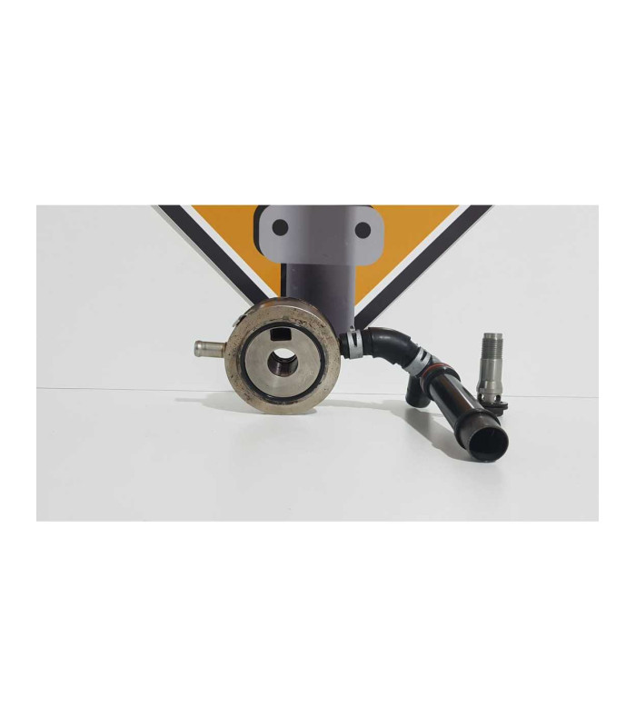 Termoflot Cu Surub Si Conducte Yamaha YZF R1 RN 22 BIG BANG 2010