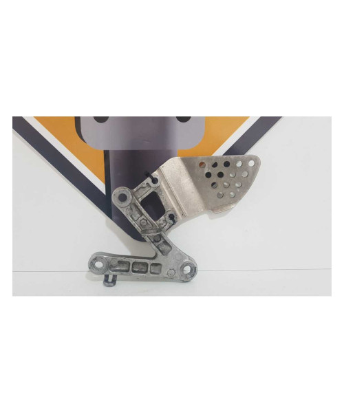 Suport Scarita Dreapta Pilot Honda CBR 900 RR - SC 33 A - 1999