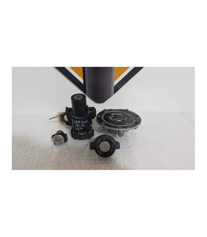 Contact & Cheie & Buson Rezervor & Incuietoare Sea Honda CBF 600 NA - HORNET - PC 38F - 2005