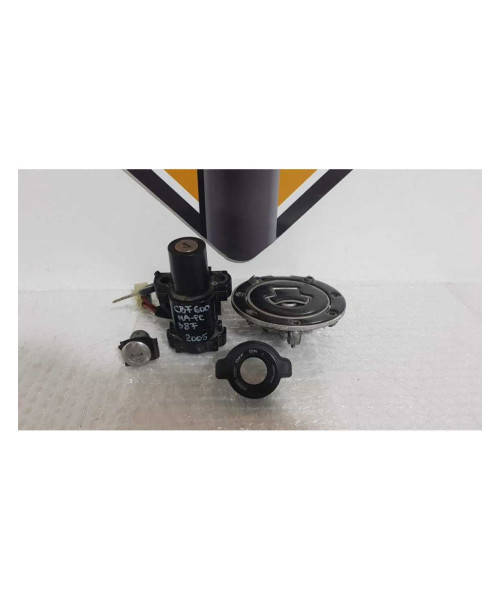 Contact & Cheie & Buson Rezervor & Incuietoare Sea Honda CBF 600 NA - HORNET - PC 38F - 2005