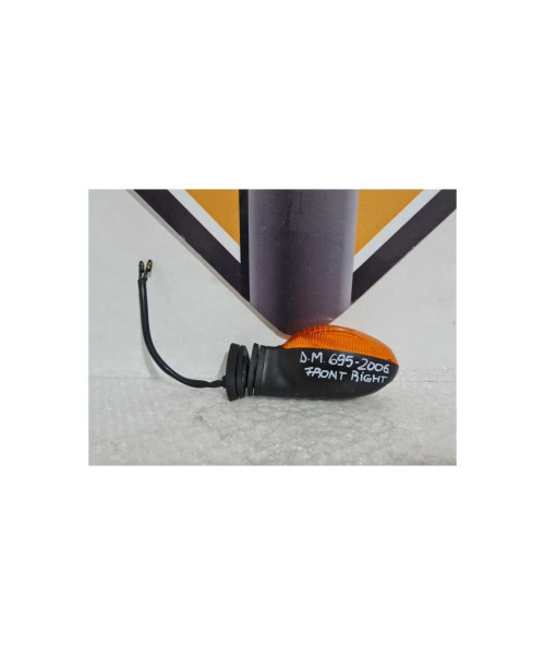 Semnalizare Dreapta Fata Ducati Monster 695 - 2006