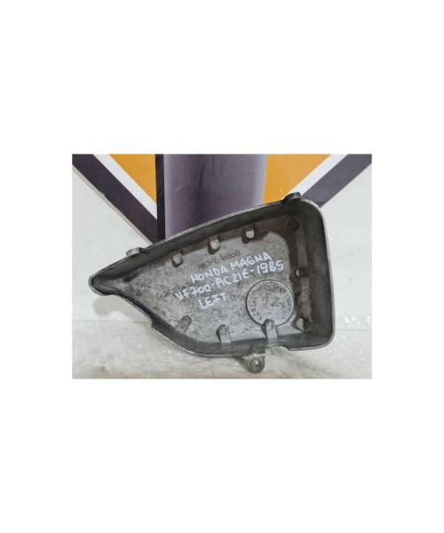 Capac Stanga Carburator Honda Magna VF 700 - RC 21E - 1985