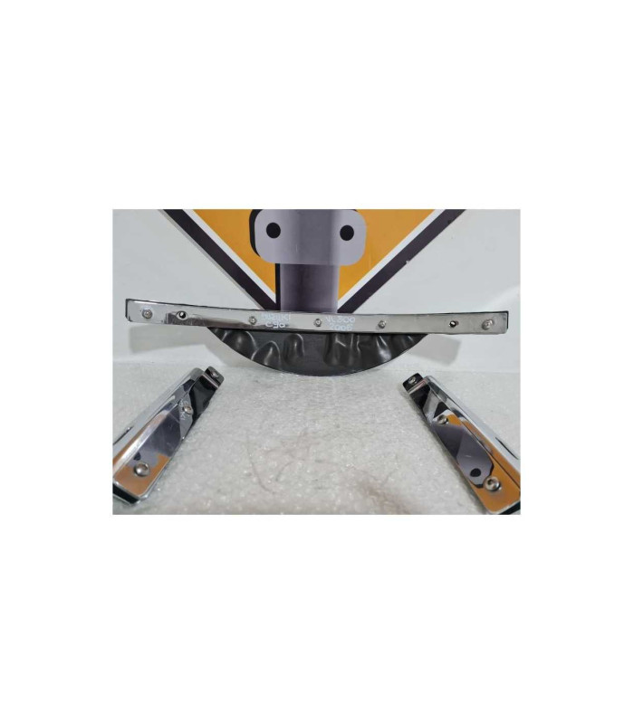 Suport Parbriz Suzuki Boulevard VL 800 - C90 - 2005