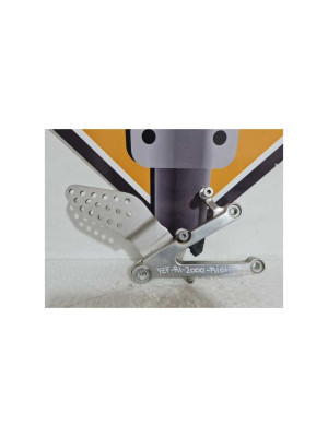 Suport Scarita Dreapta Pilot Yamaha YZF R1 - RN 01 - 2000 2