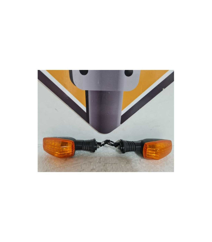 Semnalizari Fata Suzuki GSXR 750 - 2005