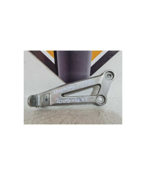 Suport Scarita Stanga Pasager Kawasaki Z 750 - 2005