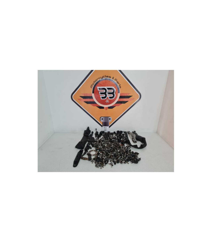 Lot Suruburi Si Accesorii Bmw K 100 RS 1985