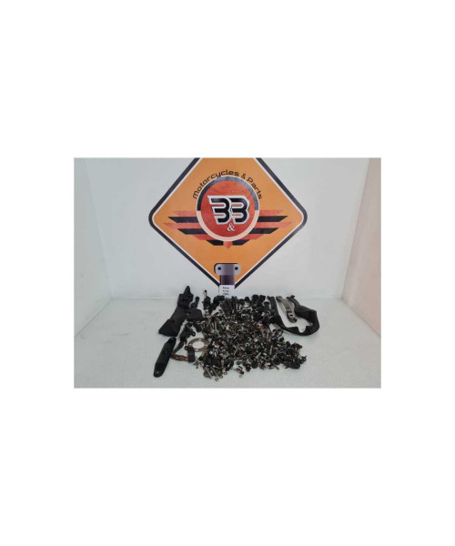 Lot Suruburi Si Accesorii Bmw K 100 RS 1985