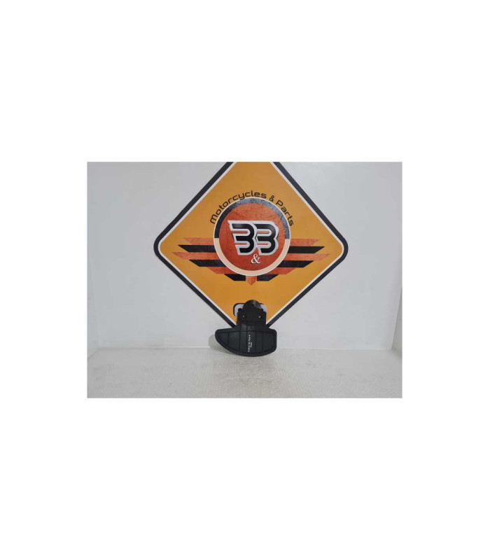 Semicarena Jug Inferior Suzuki GS 500F 2006